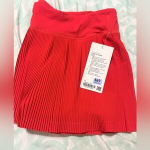 Lululemon/Red Pleated Skirt/12